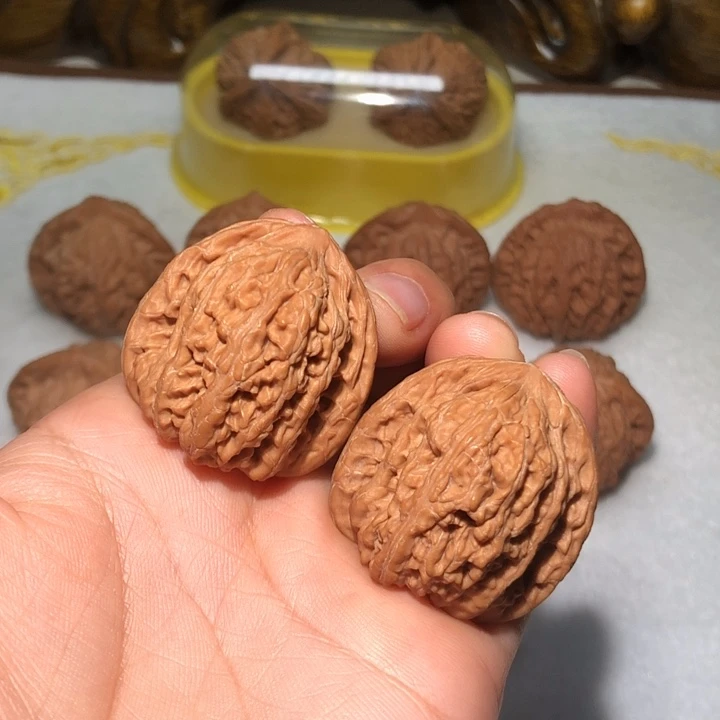 把件文玩核桃34红宝石