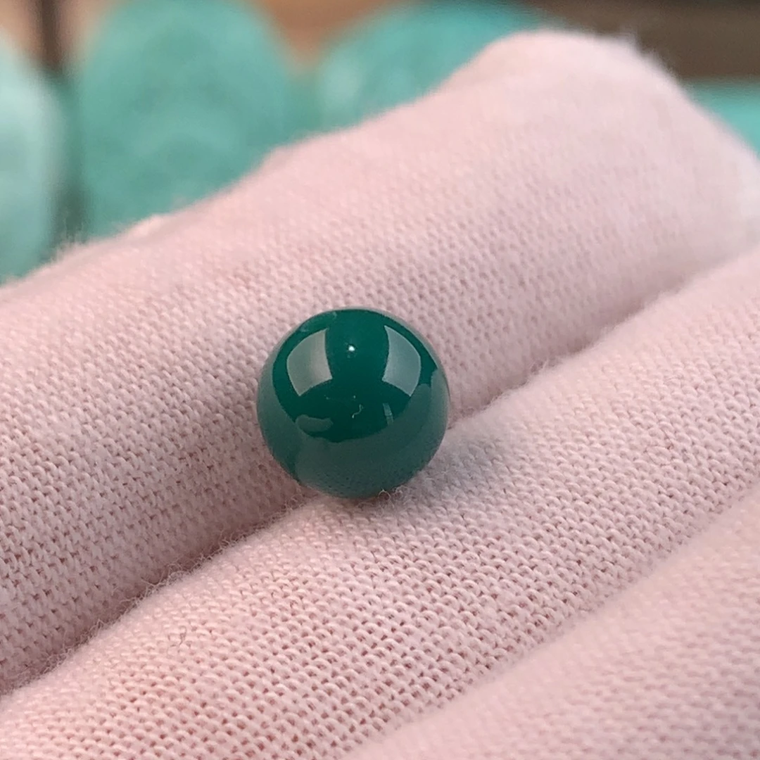 绿松石未镶嵌圆珠卡7.8