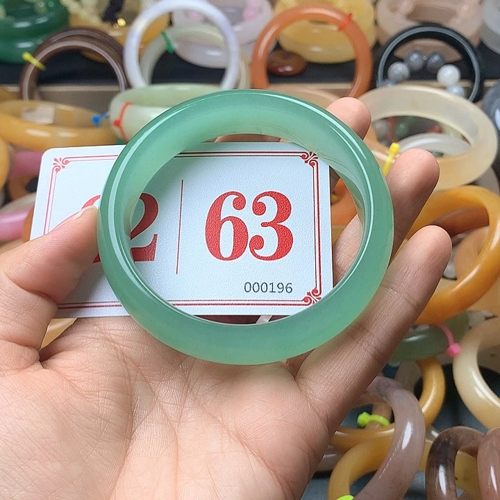 石英质玉（黄龙玉）未镶嵌手镯