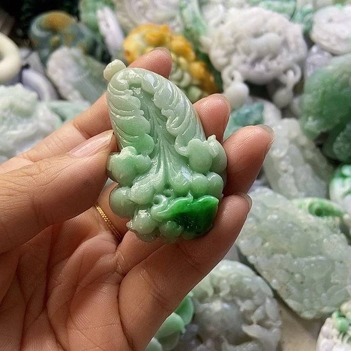 定制翡翠未镶嵌天然翡翠