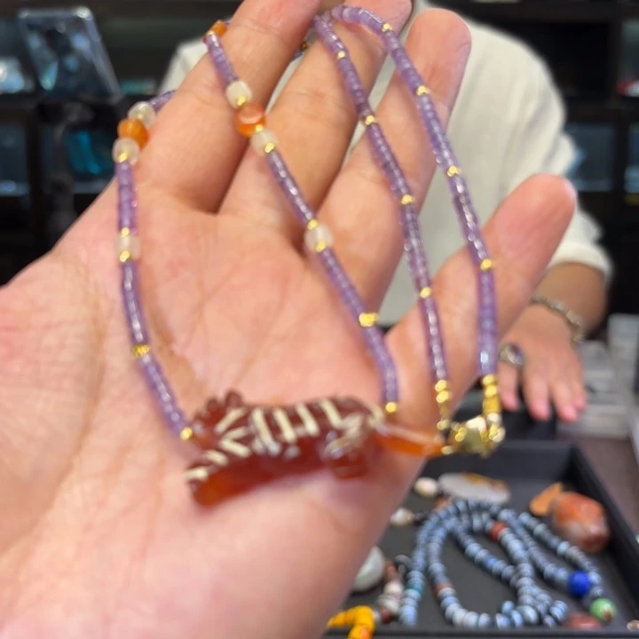 玛瑙/玉髓颈饰未镶嵌