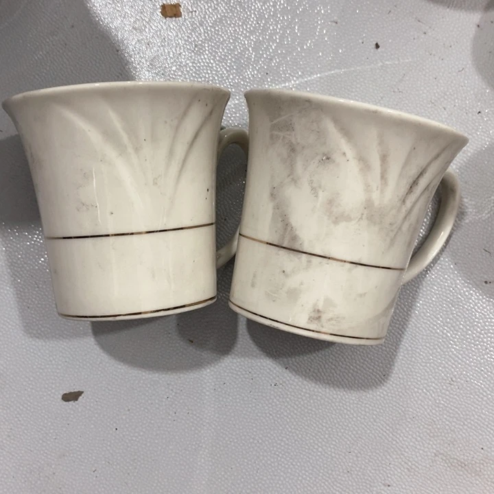 瓷片华表底标茶杯一对约100ml