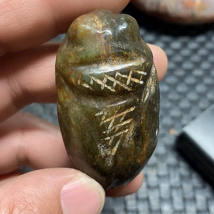 龙脊菩提吊坠         不。