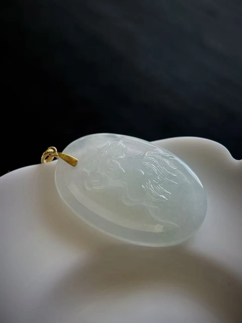 福利气质生肖鸡18K金扣头缅甸翡翠挂件十二生肖吊坠挂坠平安无事