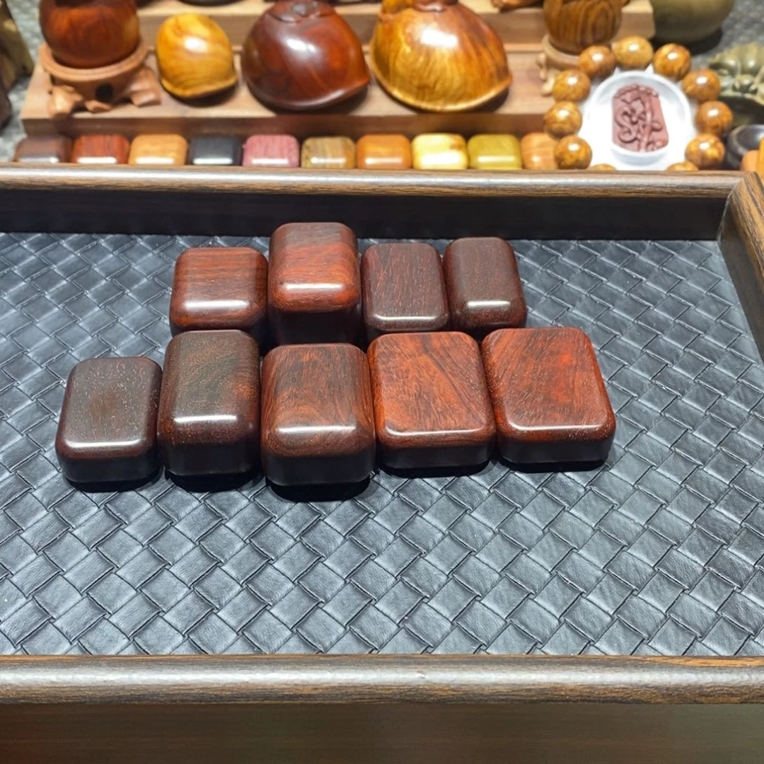 齐***胜檀香紫檀（小叶紫檀）木