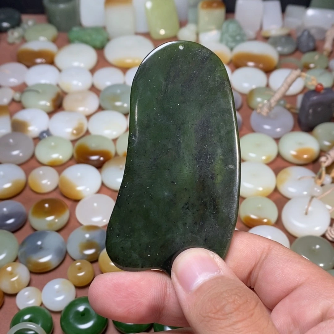 和田玉吊坠(不含链)未镶嵌