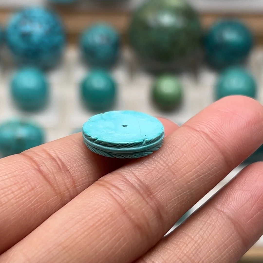 绿松石未镶嵌珠宝奇石