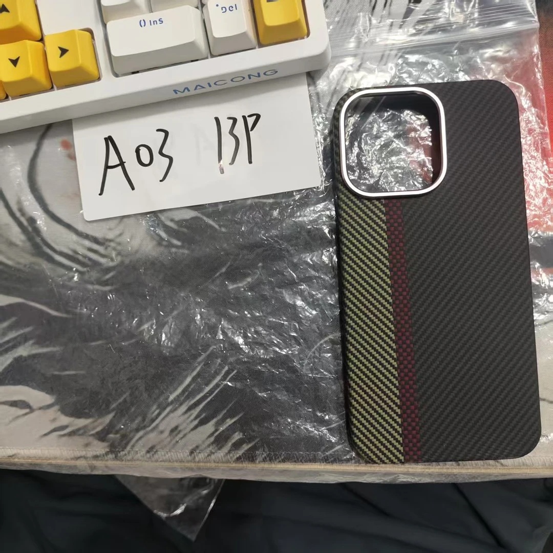 95新  瑕疵凯夫拉 三色拼接 13p 无磁吸 A03