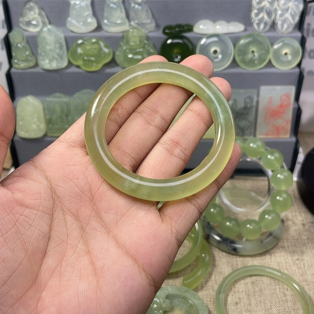 未镶嵌蛇纹石玉手镯