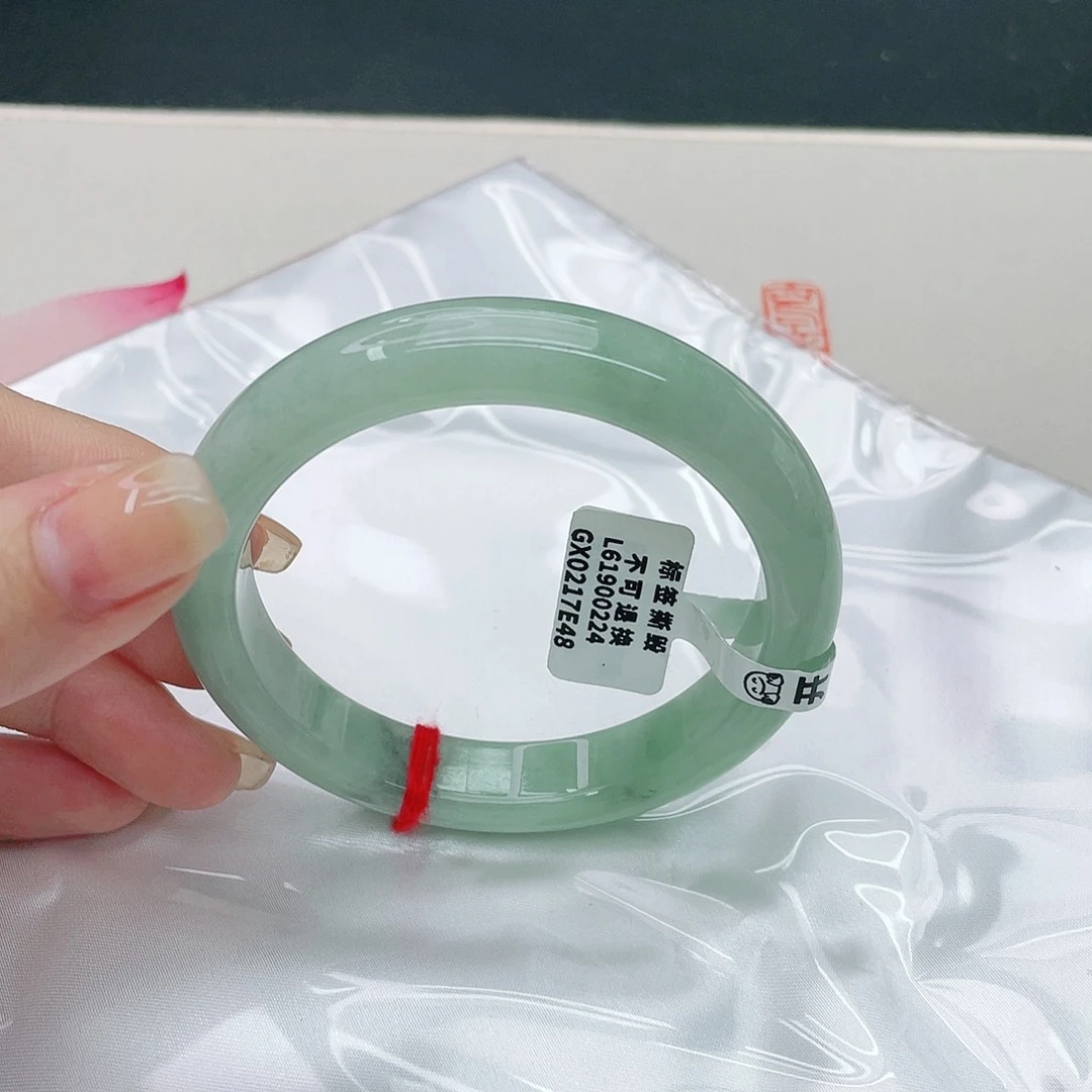 翡翠手镯未镶嵌正60.5