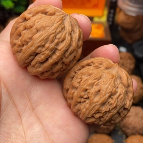 文玩核桃吊坠红锦鲤40全品