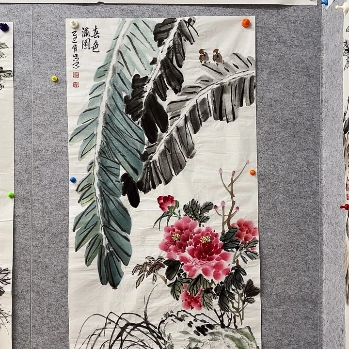 国画花鸟的翅膀和翅膀是一样长