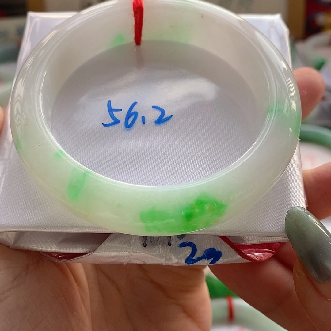 翡翠未镶嵌手镯6号