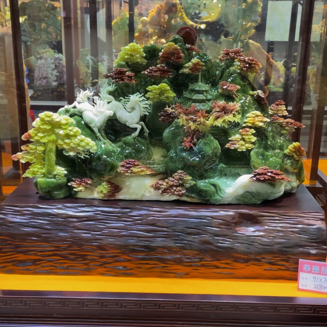 蛇纹石玉未镶嵌摆件