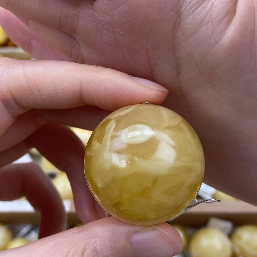 蜜蜡未镶嵌珠宝奇石33.5