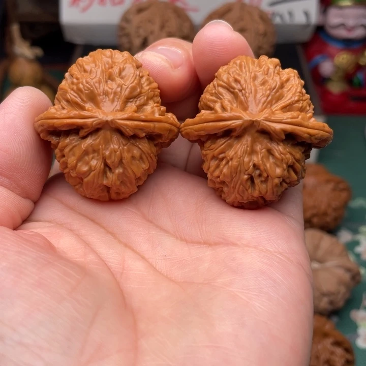 【闪购商品】把件文玩核桃37白狮子