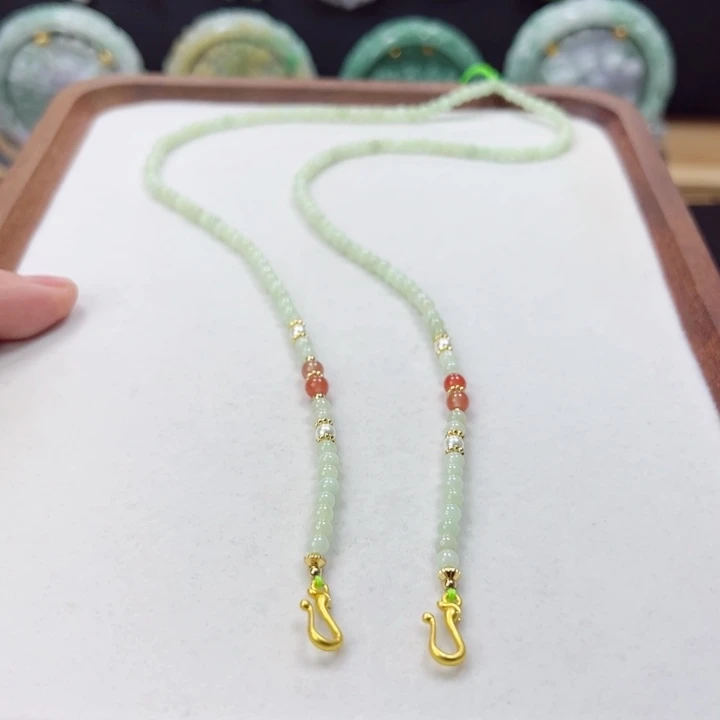 颈饰未镶嵌翡翠沐**?项链