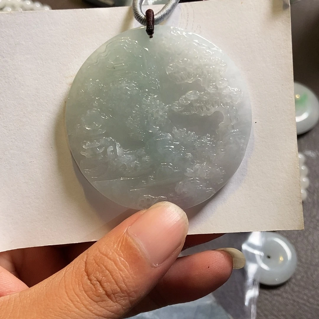 颈饰未镶嵌翡翠山水无事牌