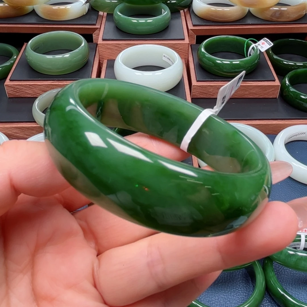 未镶嵌手镯和田玉（碧玉）5758圈口