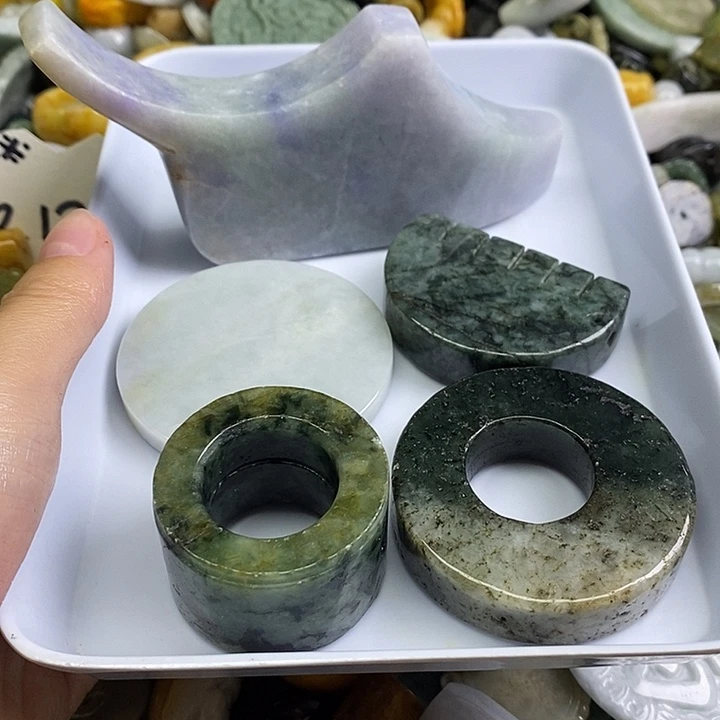 翡翠未镶嵌颈饰天然翡翠13号