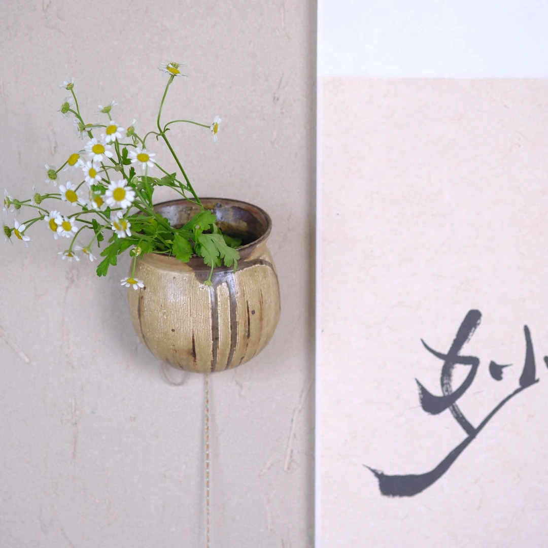 小喜宅 落苏坚果壁挂花器（高度10.5cm）