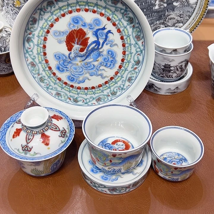 摆件陶景德镇陶瓷学院等单位联合举办了多项