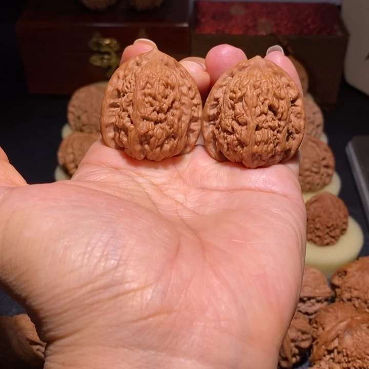 文玩核桃吊坠蚂蚁沟36+