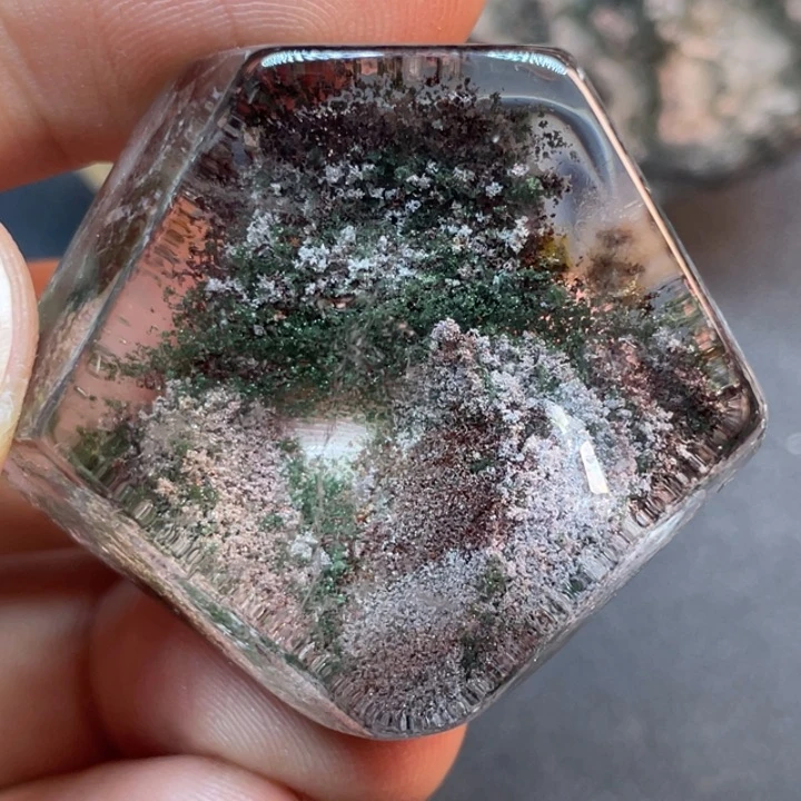 水晶颈饰未镶嵌小****主脖子