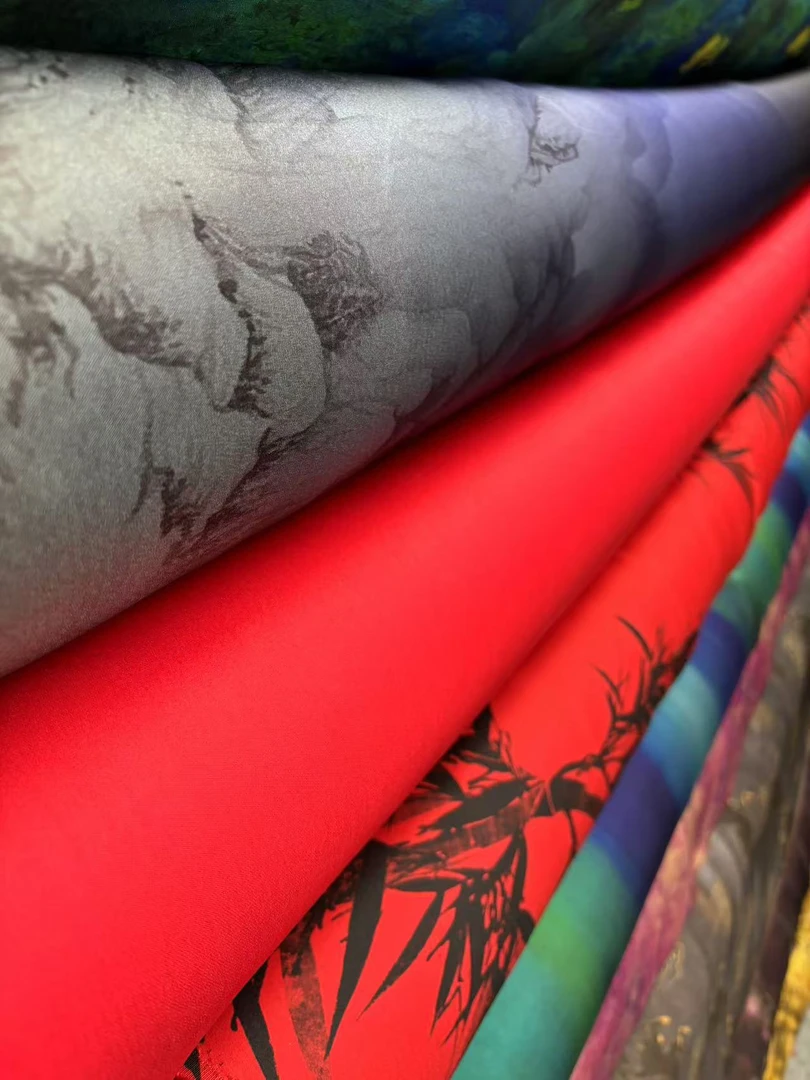 【1号】主播悦悦专拍 真丝桑蚕丝 红云纱 丝绸面料