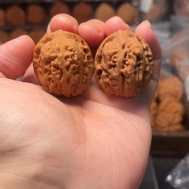 1文玩核桃方金蟾39-197