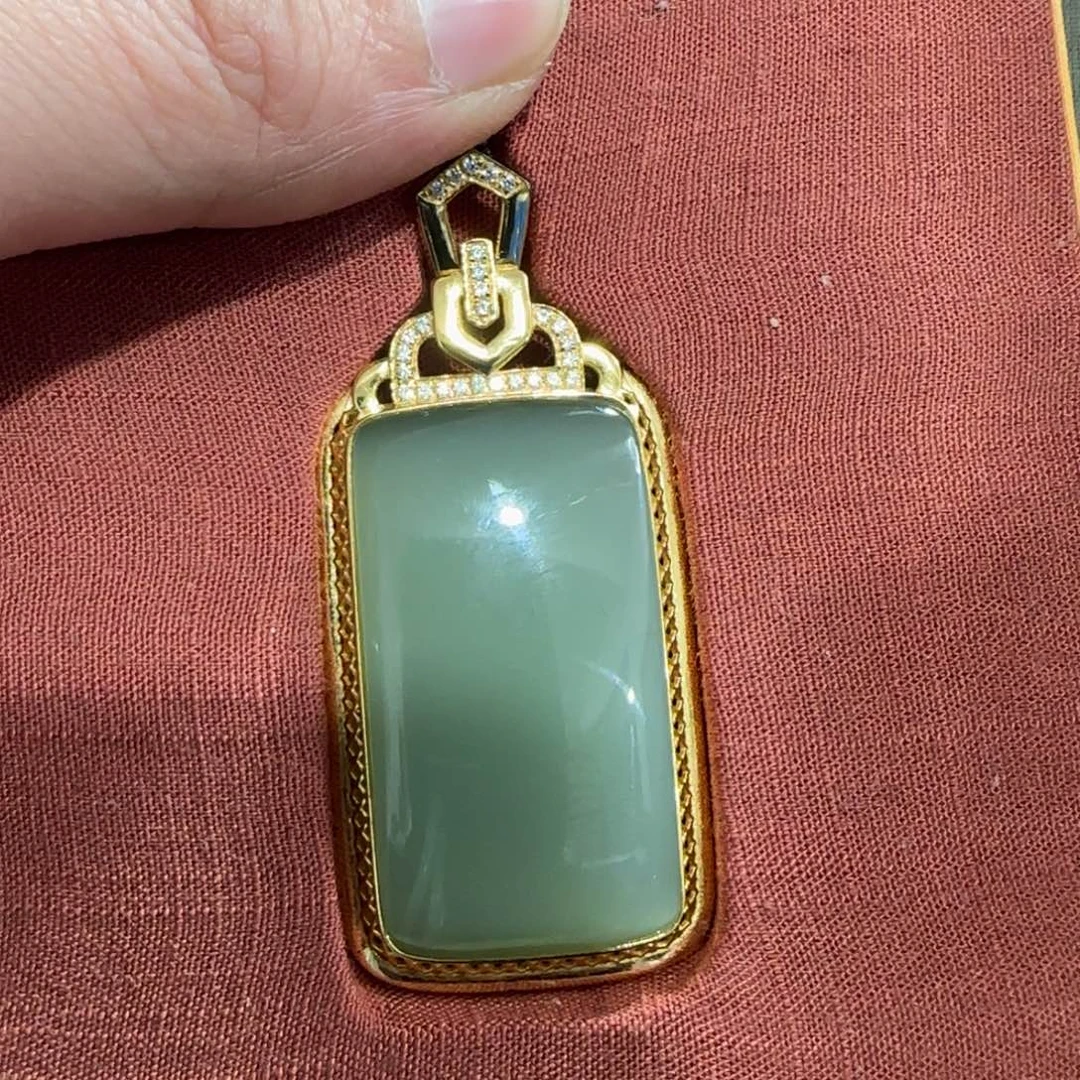 知***止和田玉未镶嵌挂件