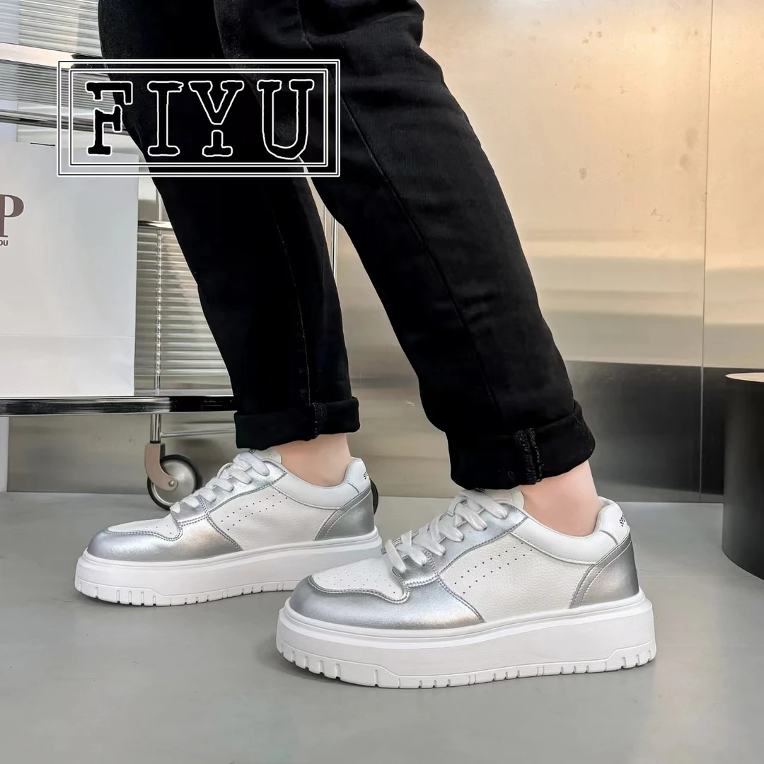 2025新款情侣小白鞋真皮厚底板鞋时尚休闲鞋