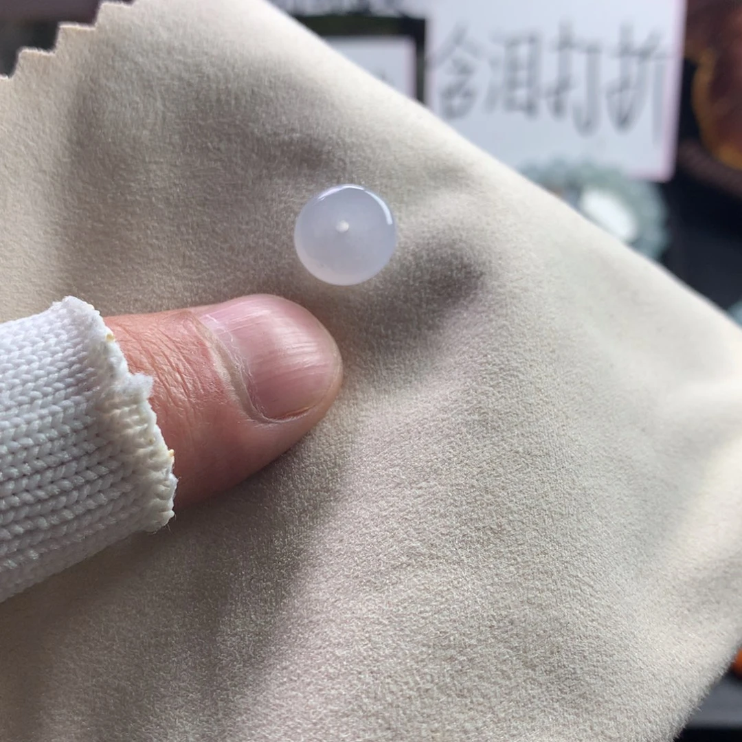 定制翡翠未镶嵌卡