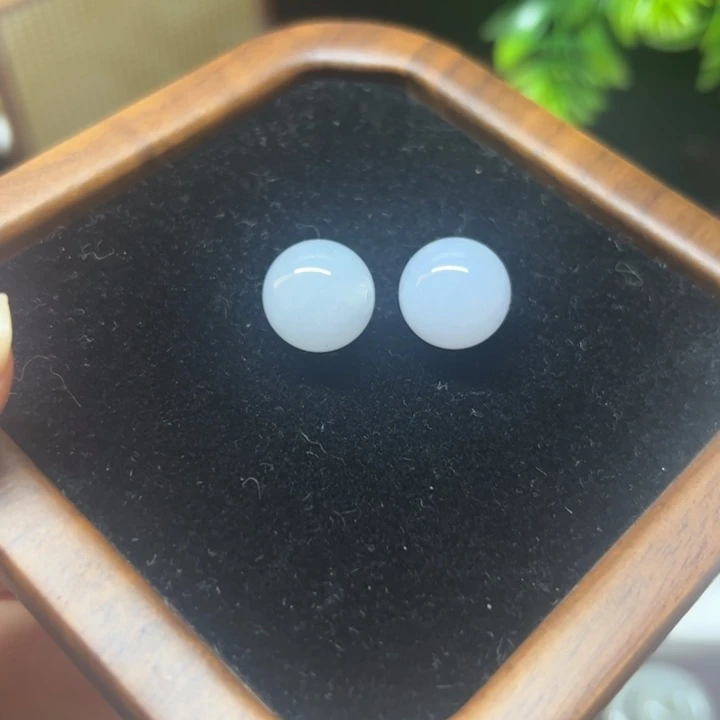 定制翡翠未镶嵌卡13圆珠