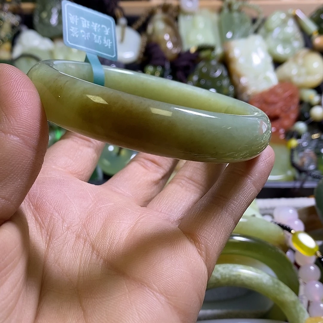 和田玉未镶嵌手镯65口径