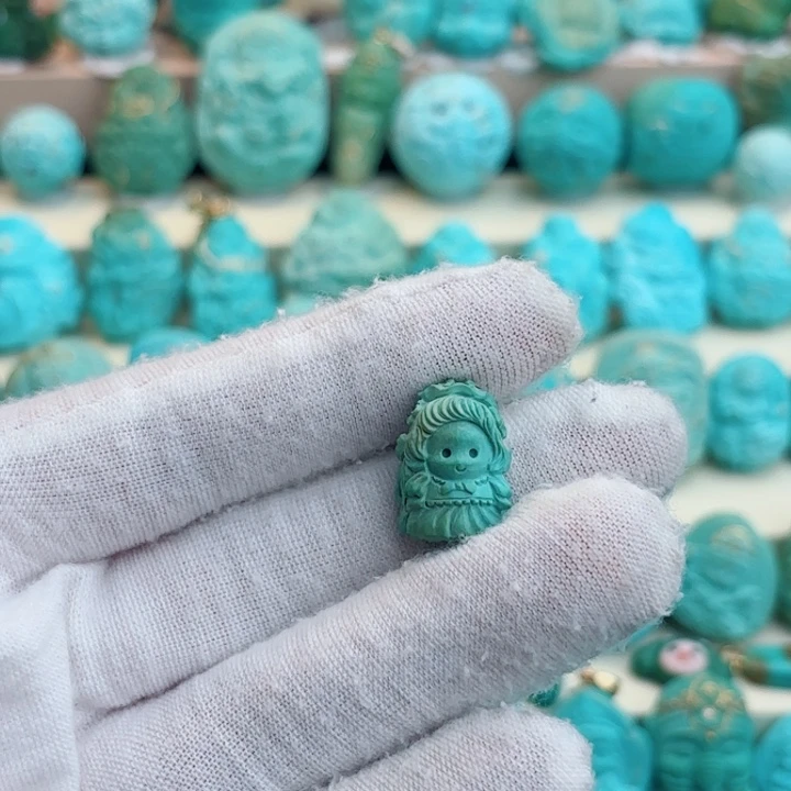 未镶嵌绿松石珠宝奇石