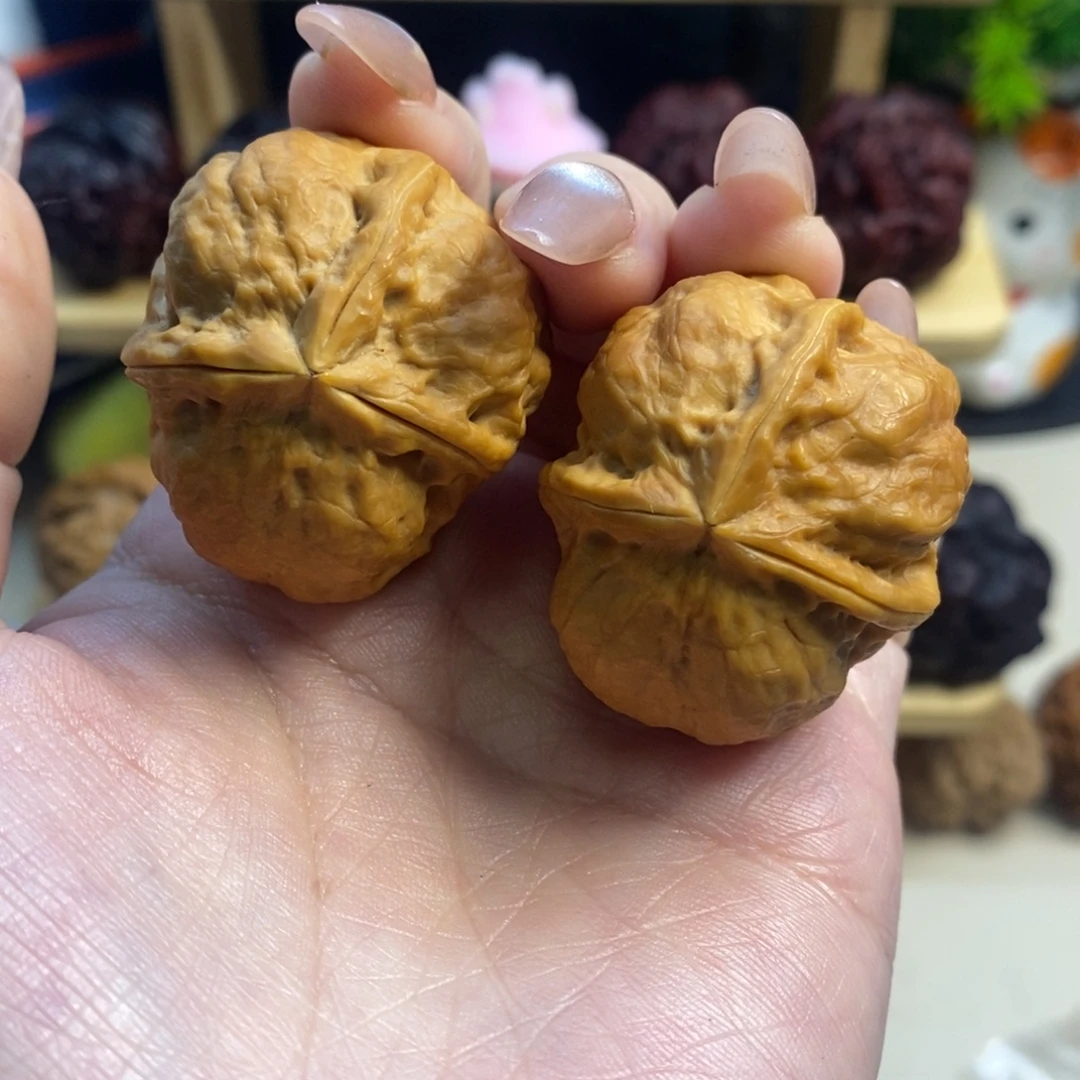 文玩核桃吊坠奶酪三棱37尺