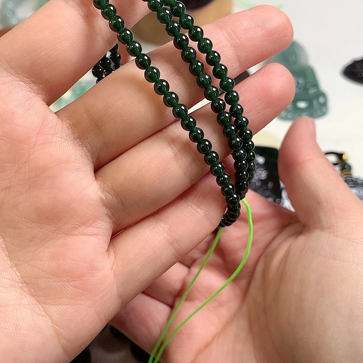 翡翠未镶嵌颈饰翡翠4