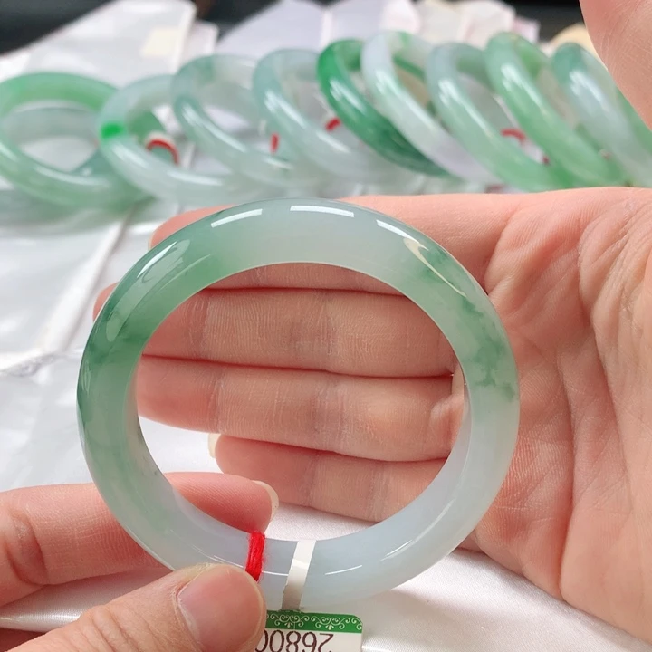 翡翠手镯未镶嵌缅甸A货翡翠手镯