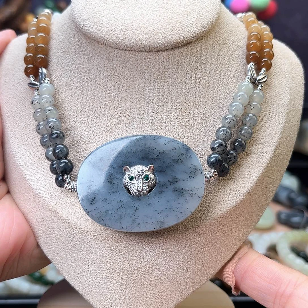 颈饰未镶嵌和田玉