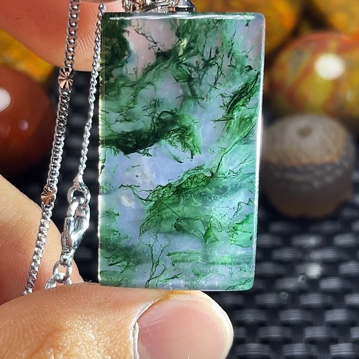 行***方玛瑙/玉髓未镶嵌颈饰