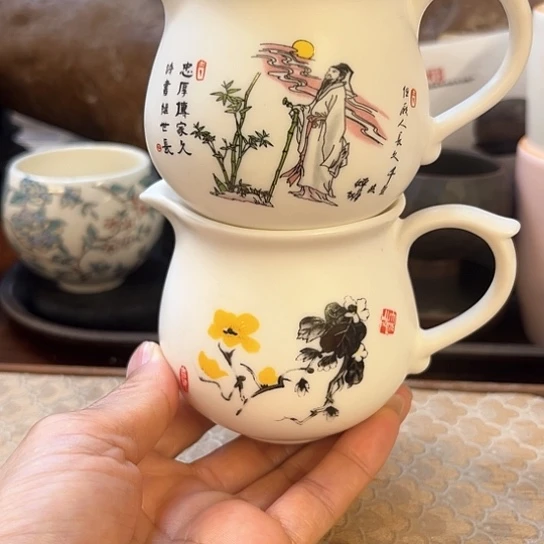 现代陶瓷公杯陶瓷公杯微瑕2个