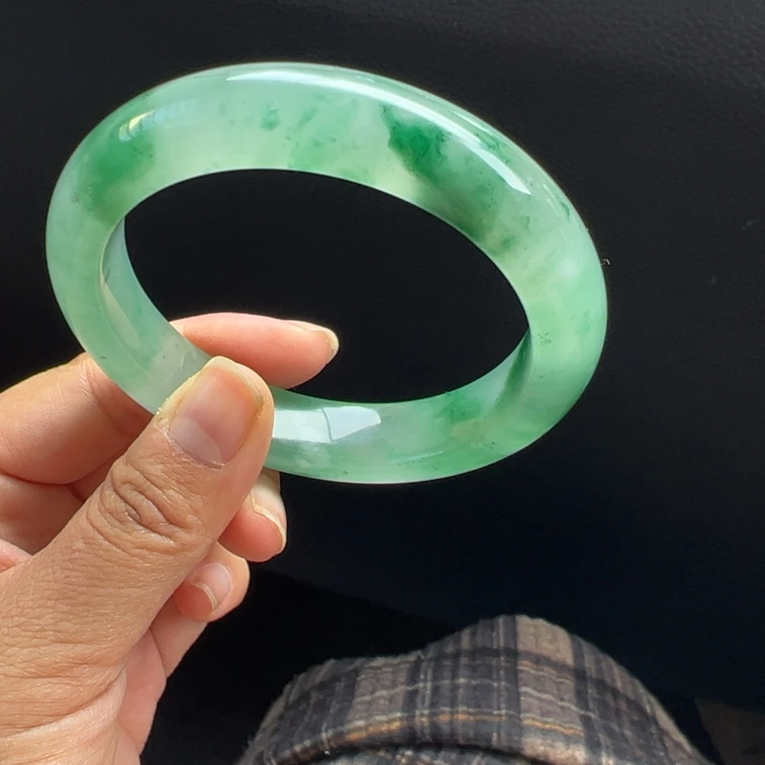 石英质玉未镶嵌手镯非洲翠5960