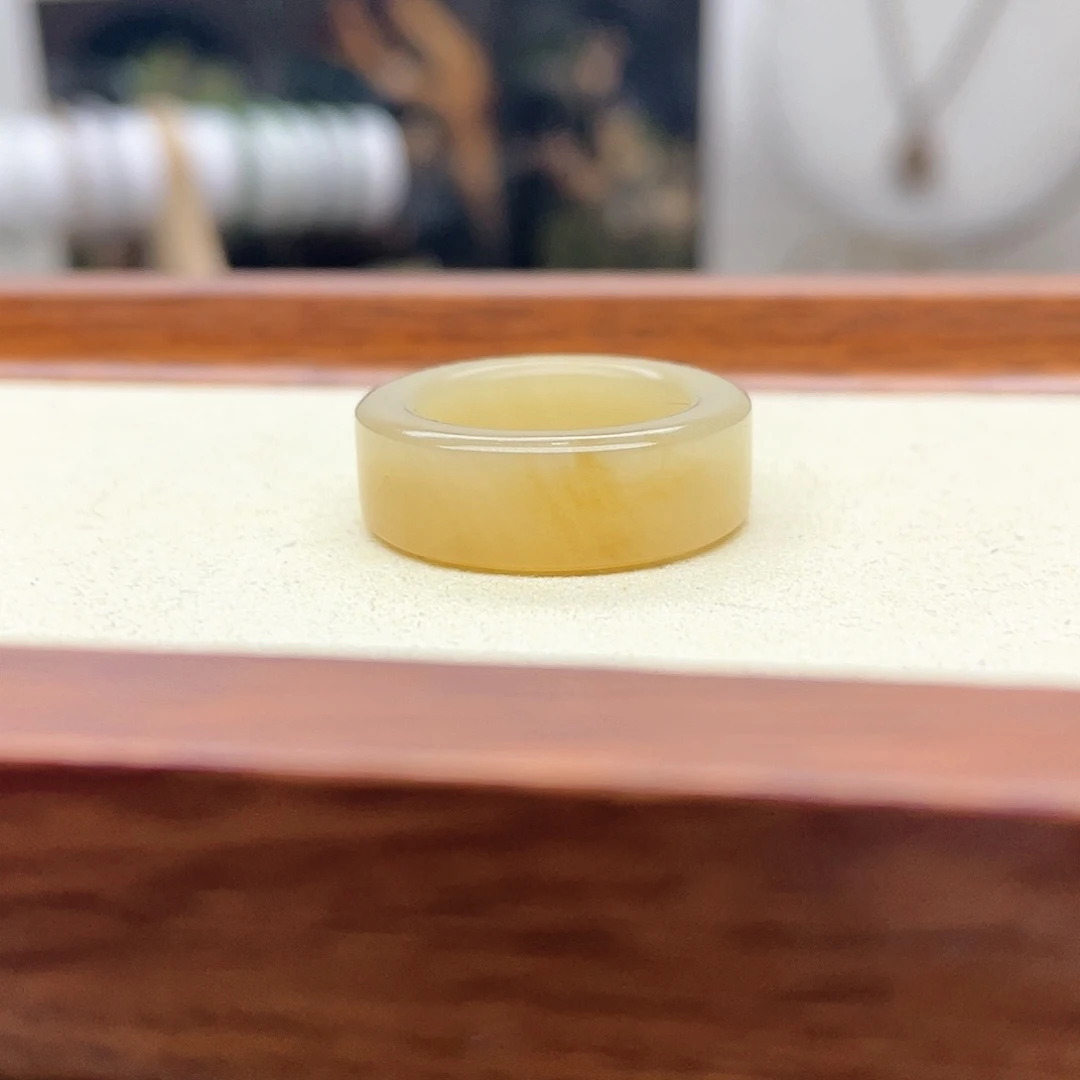 和田玉戒指未镶嵌中*正金糖直切17mm