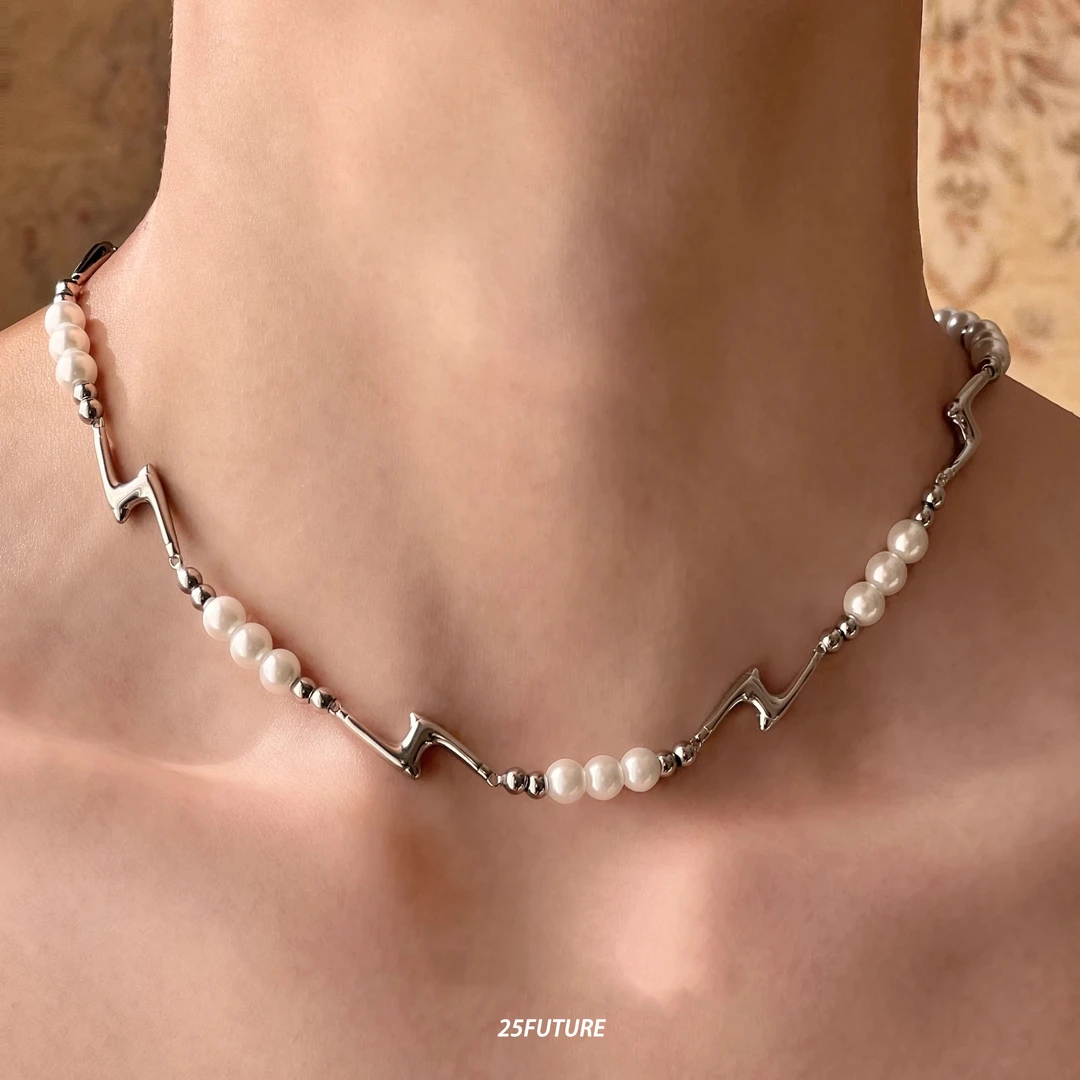 钛钢仿珍珠项链 几何闪电珍珠小众设计锁骨链轻奢嘻哈潮街头项链