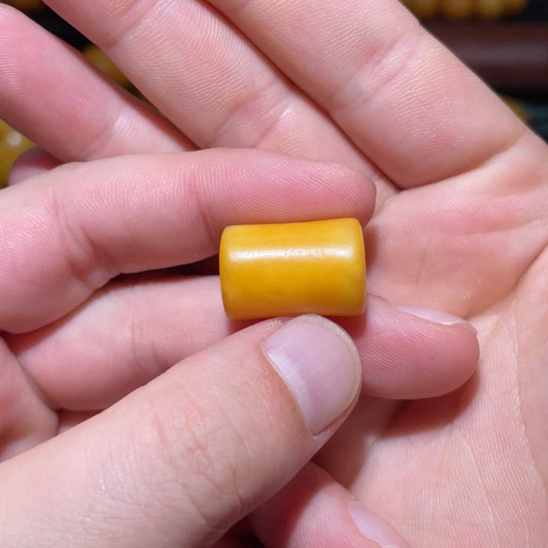 *****琥珀未镶嵌裸石桶珠