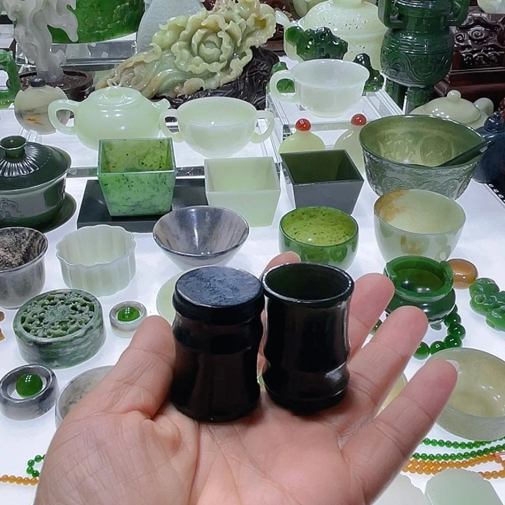 和田玉（青玉）挂件未镶嵌微瑕漏