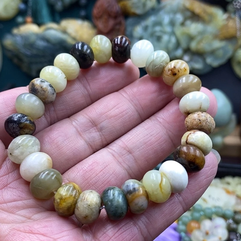 【闪购商品】未镶嵌蛇纹石玉随机发货