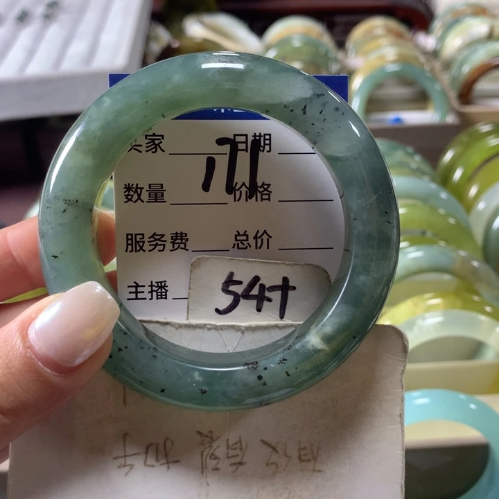 蛇纹石玉未镶嵌手镯171