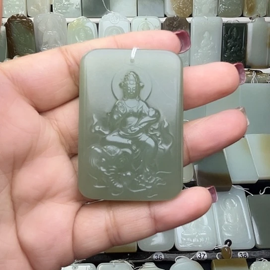 颈饰未镶嵌和田玉